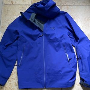 Arc’teryx blue purple jacket